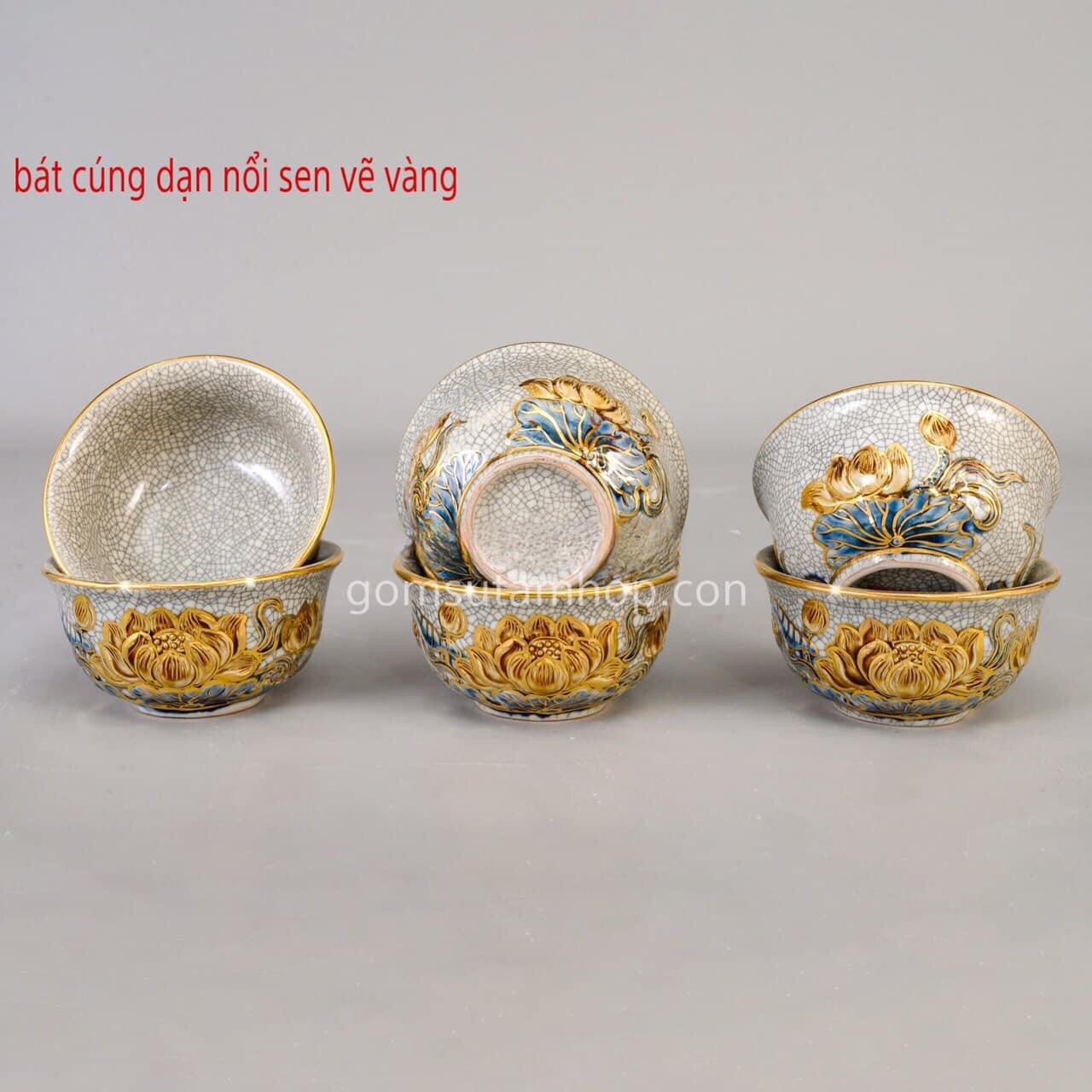 Bát cúng dạn nổi sen vẽ vàng