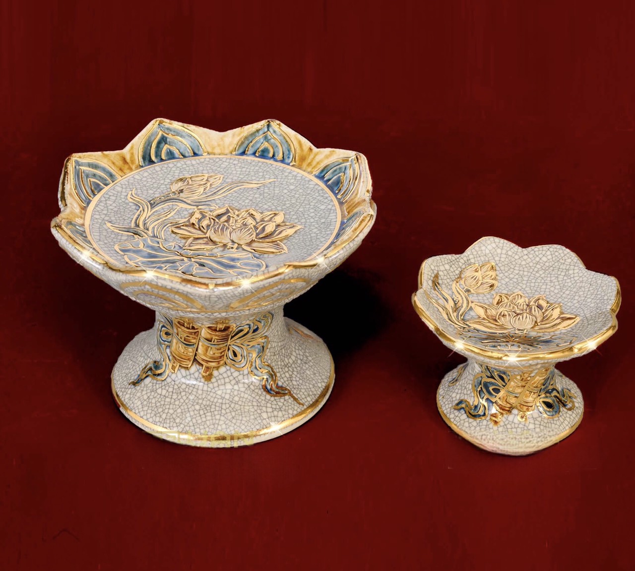 Chân nến dạn nổi vẽ vàng cao